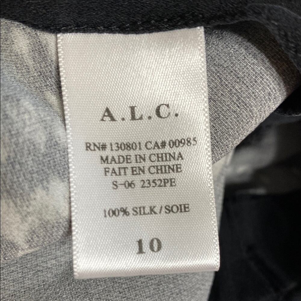 A.L.C. Black and White Tie-Dye Women’s Shorts - Picture 4 of 6